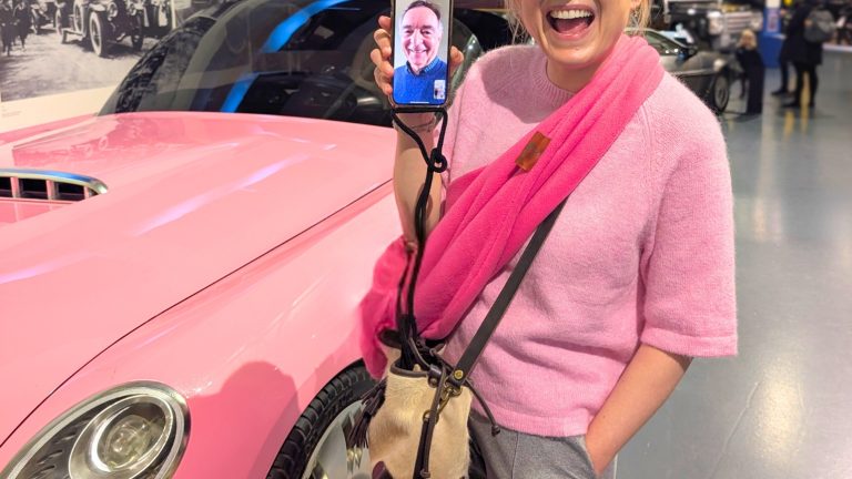 Thunderbirds’ Lady Penelope Actress Reunited with Iconic Pink Car After 20 Years